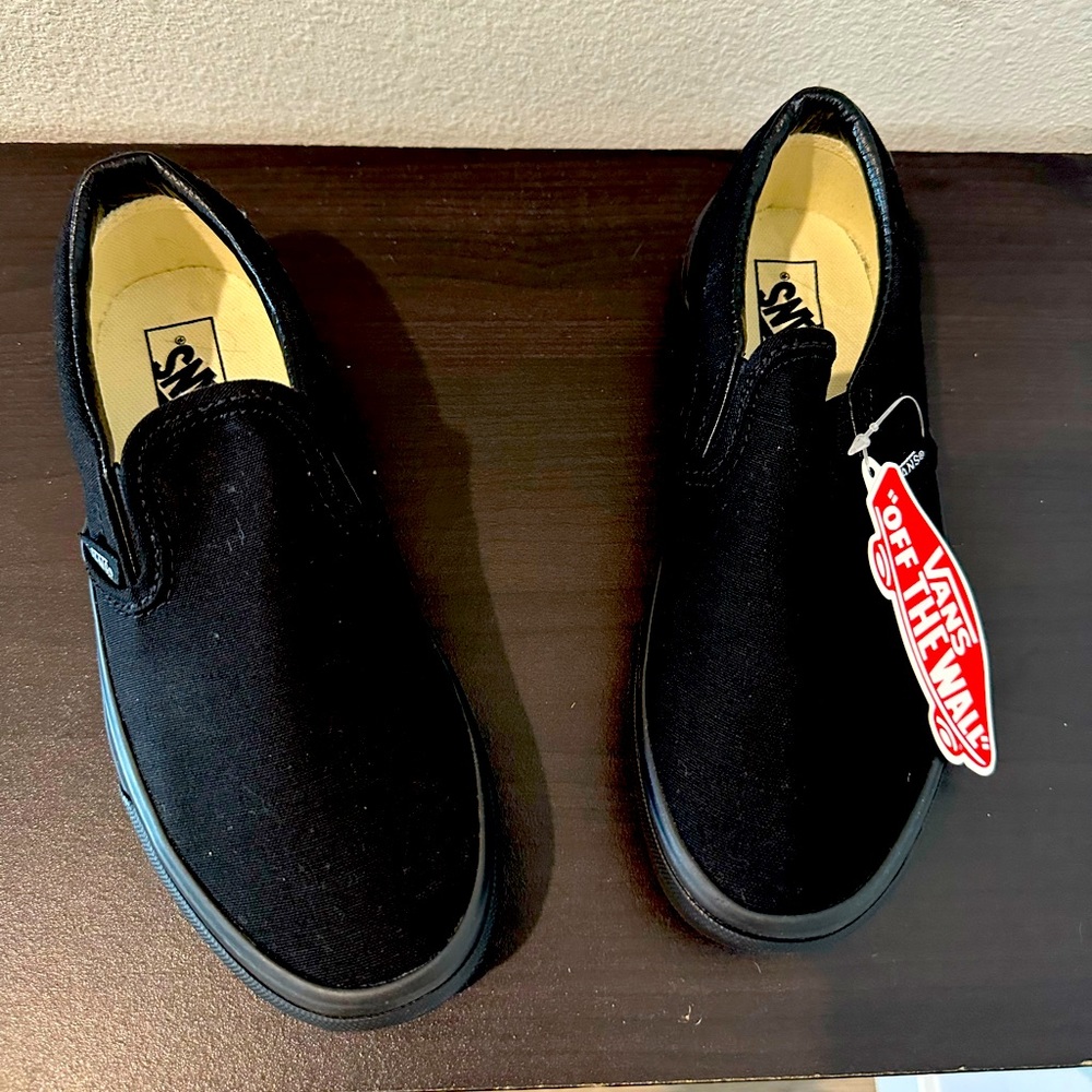 Kids vans never worn
